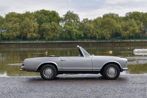 1967 Mercedes-Benz 250 SL California Coupe - Image 3