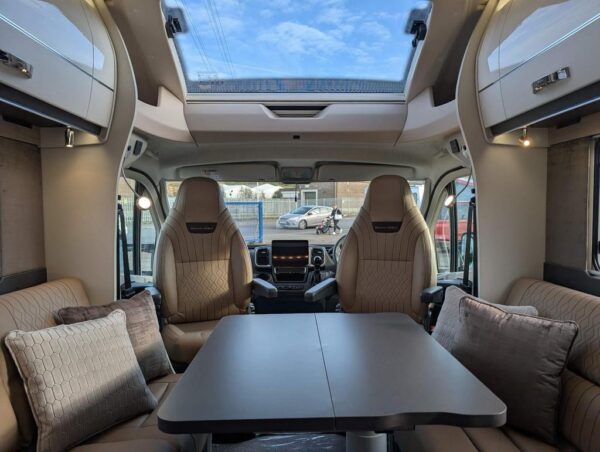 Swift Kon-Tiki 784 sunroof dining area