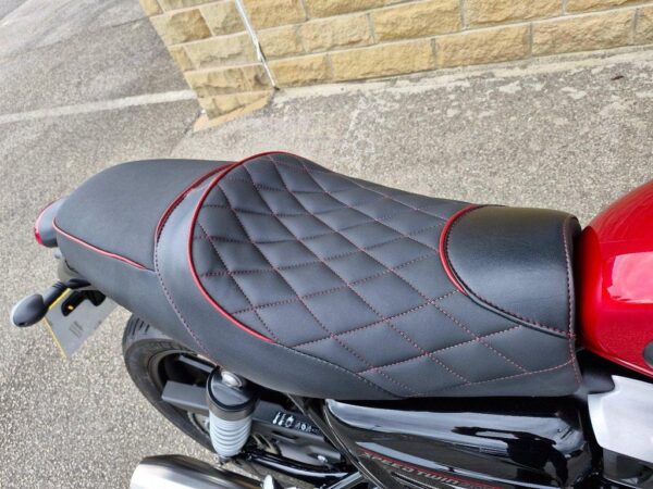 Triumph Speed Twin seat