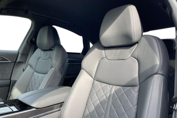 Audi A8 Front Seat