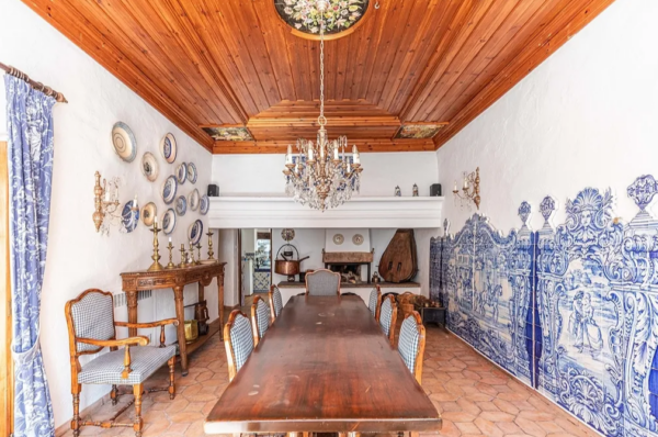 Algarve Farmhouse Dining Room