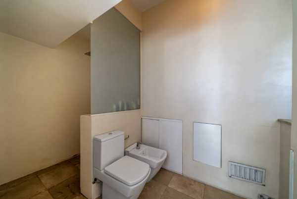 Buenos Aires Apartment Bathroom