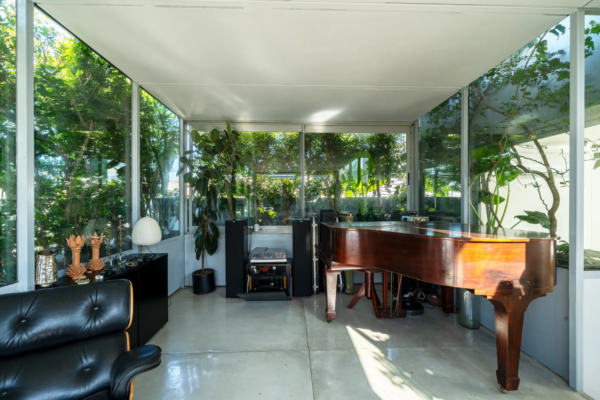 Buenos Aires Apartment Piano