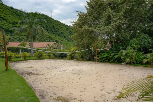 Apulo House Volleyball Court