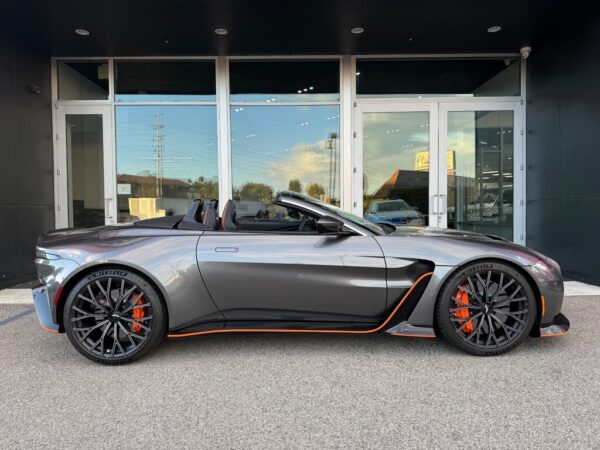 Aston Martin Vantage Side