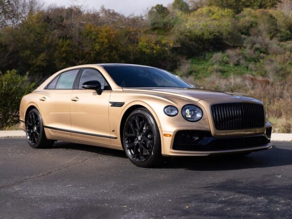 Bentley Flying Spur bitcoin, crypto, luxury cars