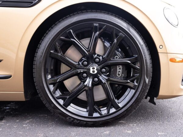 Bentley Flying Spur wheel