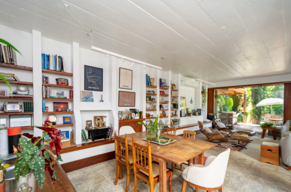 Rio De Janeiro House Dining Area