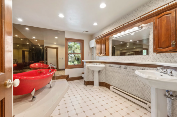 Colorado House Bathroom