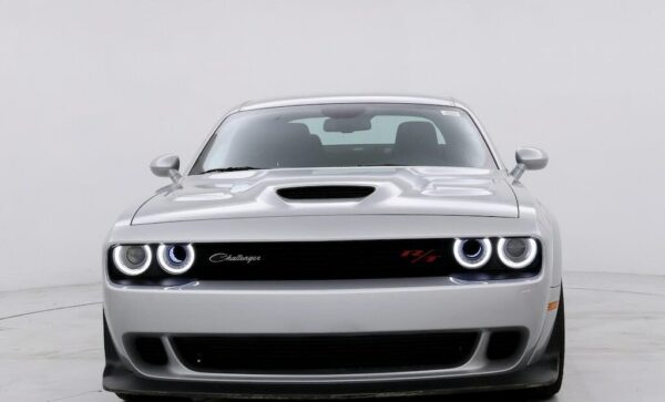 Dodge Challenger Front