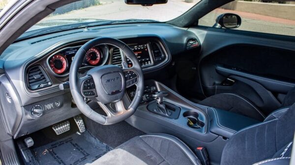 Dodge Challenger cockpit