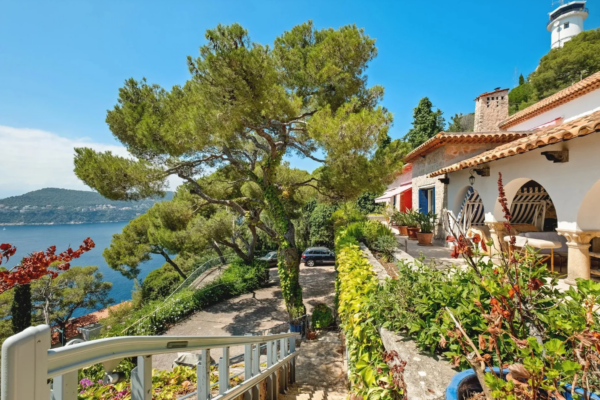 Côte d'Azur Villa Landscape