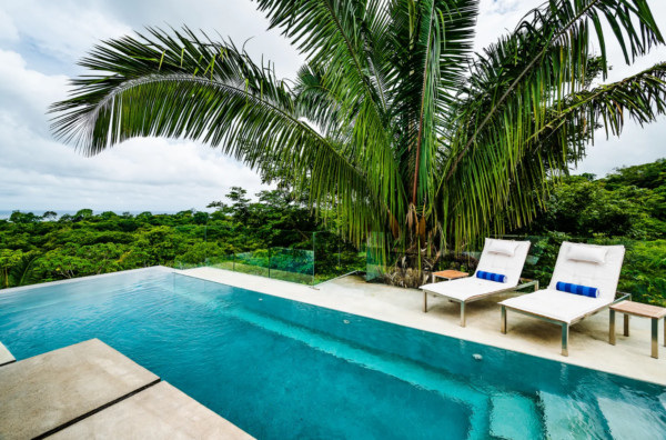 Guanacaste House Swimming