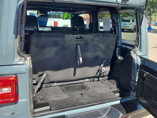 Jeep Wrangler boot