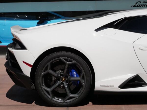 Lamborghini Huracan wheel