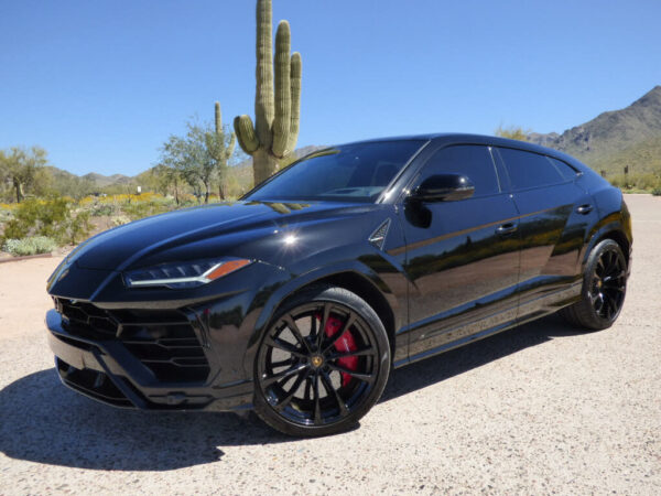 Lamborghini Urus bitcoin, crypto, luxury cars