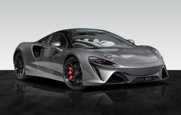 McLaren Artura bitcoin, crypto, luxury cars