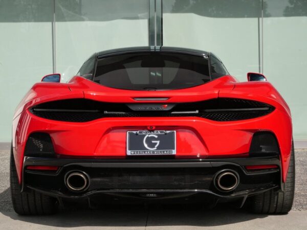 McLaren GT back