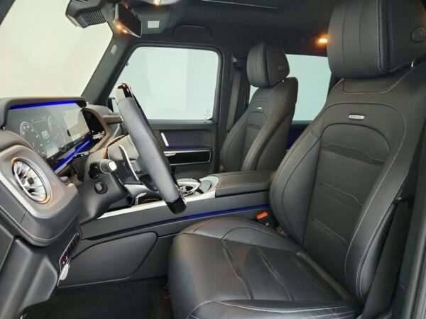 Mercedes-Benz G-Class AMG G 63 Front Seat