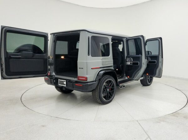 Mercedes-Benz G-Class AMG G 63 Doors