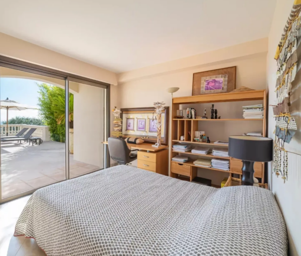 Nice Panoramic House Bedroom