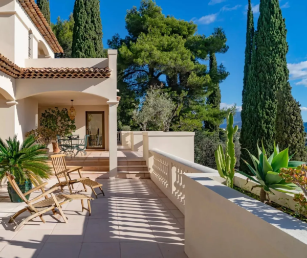 Nice Panoramic House Balcony