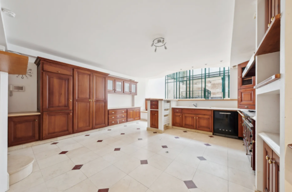 Paris Townhouse Kitchen