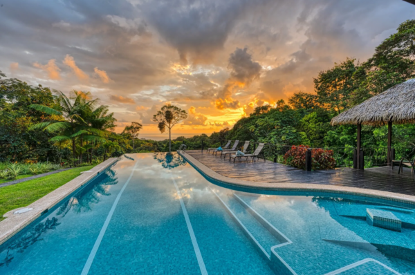 Puntaneras House Swimming Pool