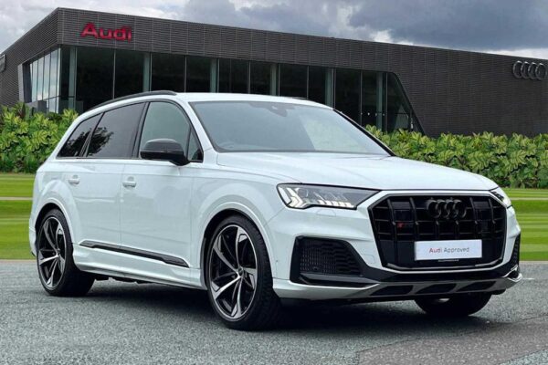 Audi SQ7 front view