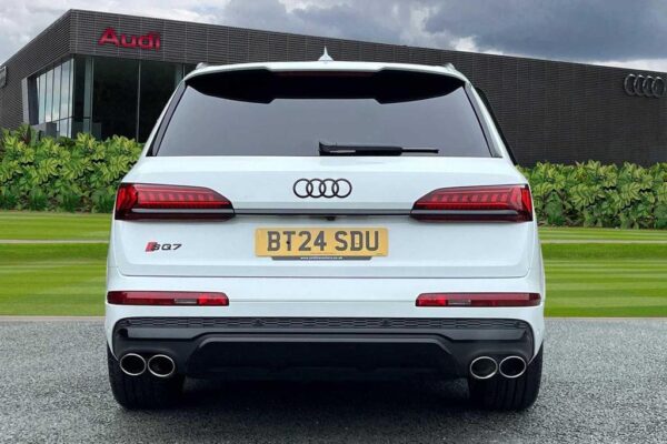 Audi SQ7 Rear view