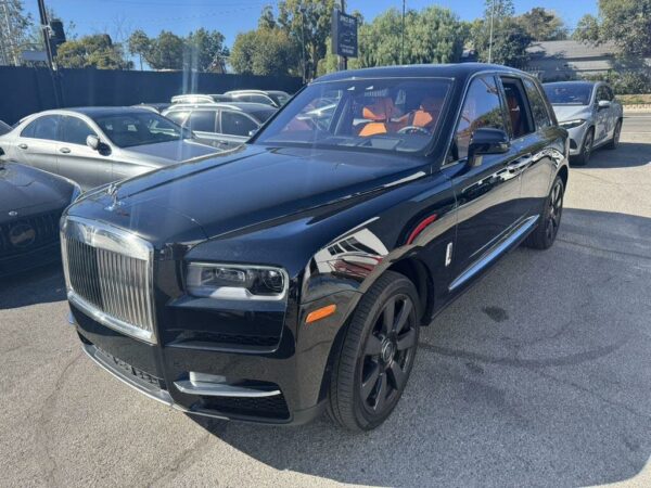 Rolls-Royce Cullinan bitcoin, crypto, luxury cars