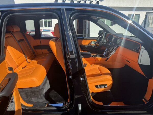 Rolls-Royce Cullinan Interior Front Rear Seats