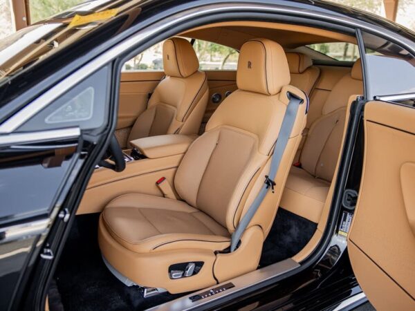 Rolls-Royce Spectre front seat interior