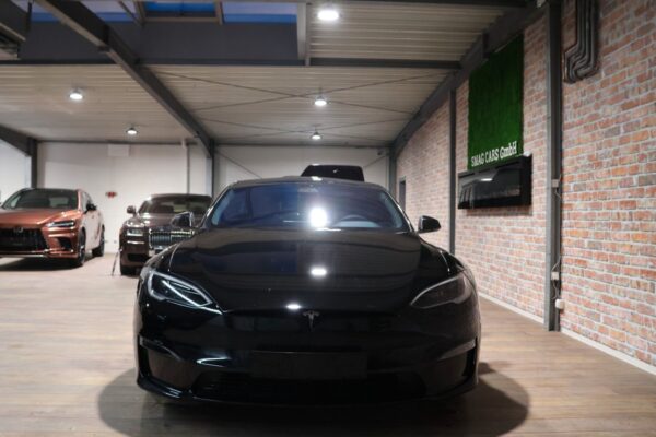 Tesla Model S front