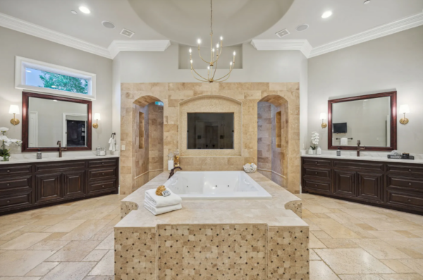 Texas Villa Bathroom