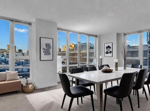 Vancouver Apartment Dining Area