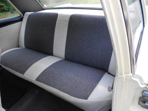 AMC Rambler 550 rear seat