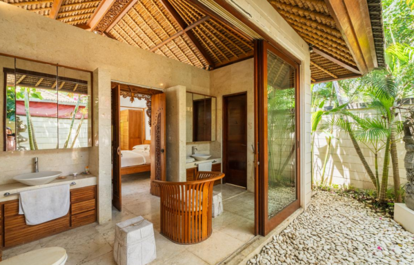 Bali Indonesia bathroom