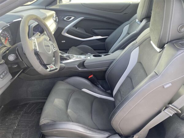 Chevrolet Camaro front seat interior