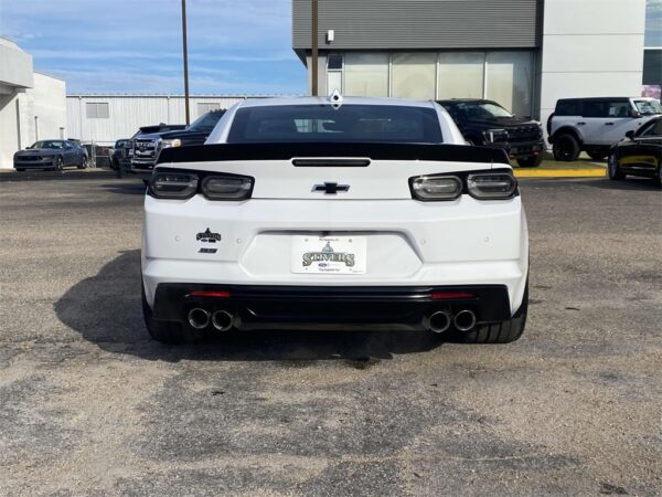 Chevrolet Camaro back