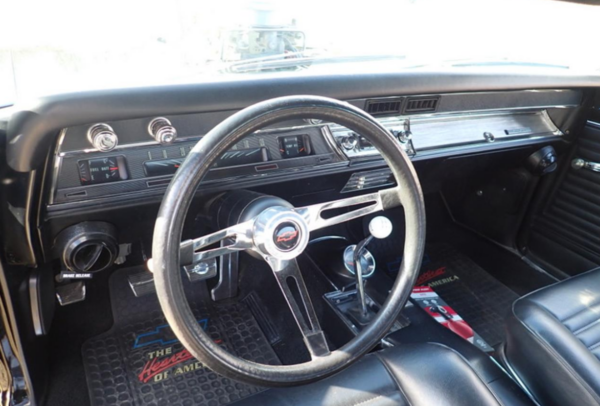 Chevrolet Chevelle SS steering wheel