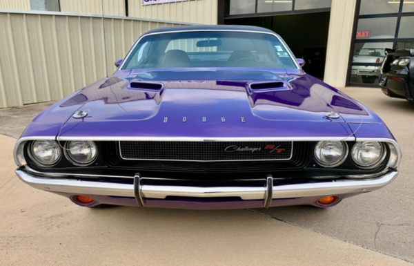 Dodge Challenger R/T front