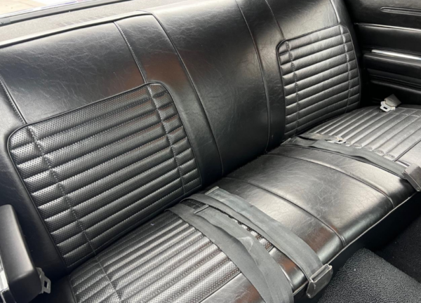 Dodge Charger R/T rear seats