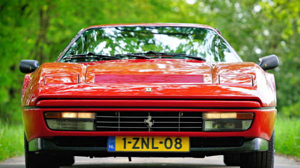 Ferrari 328 GTB front