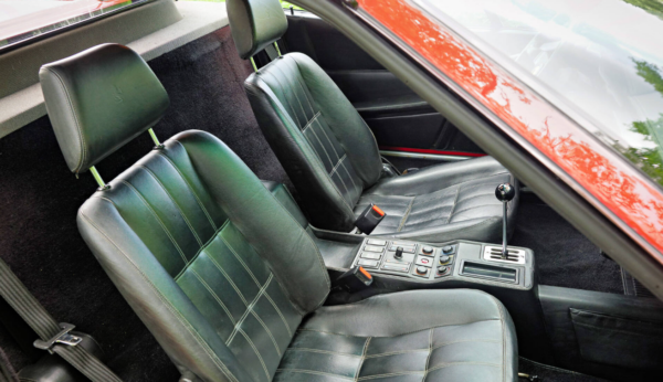 Ferrari 328 GTB seats