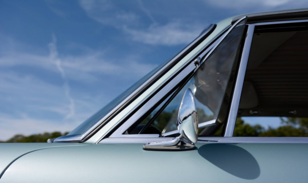 Ferrari 330 GTC side mirror