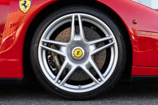 Ferrari Enzo wheel