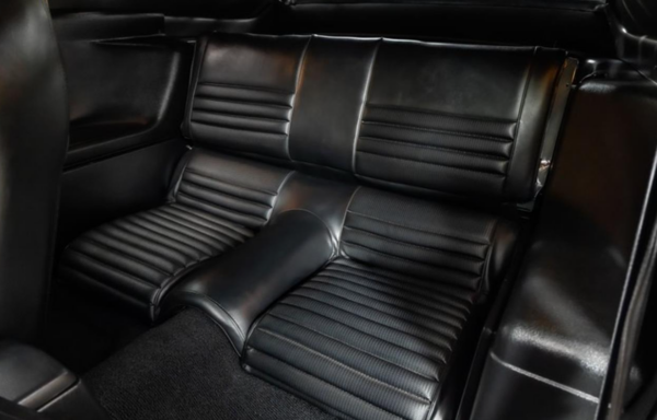 Ford Mustang rear seats