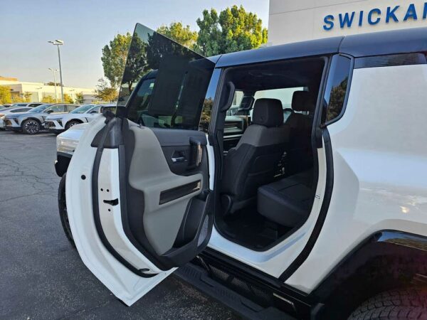 GMC Hummer EV door