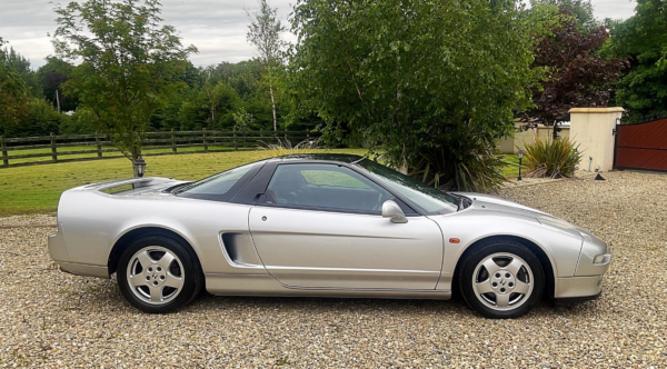 Honda NSX side view